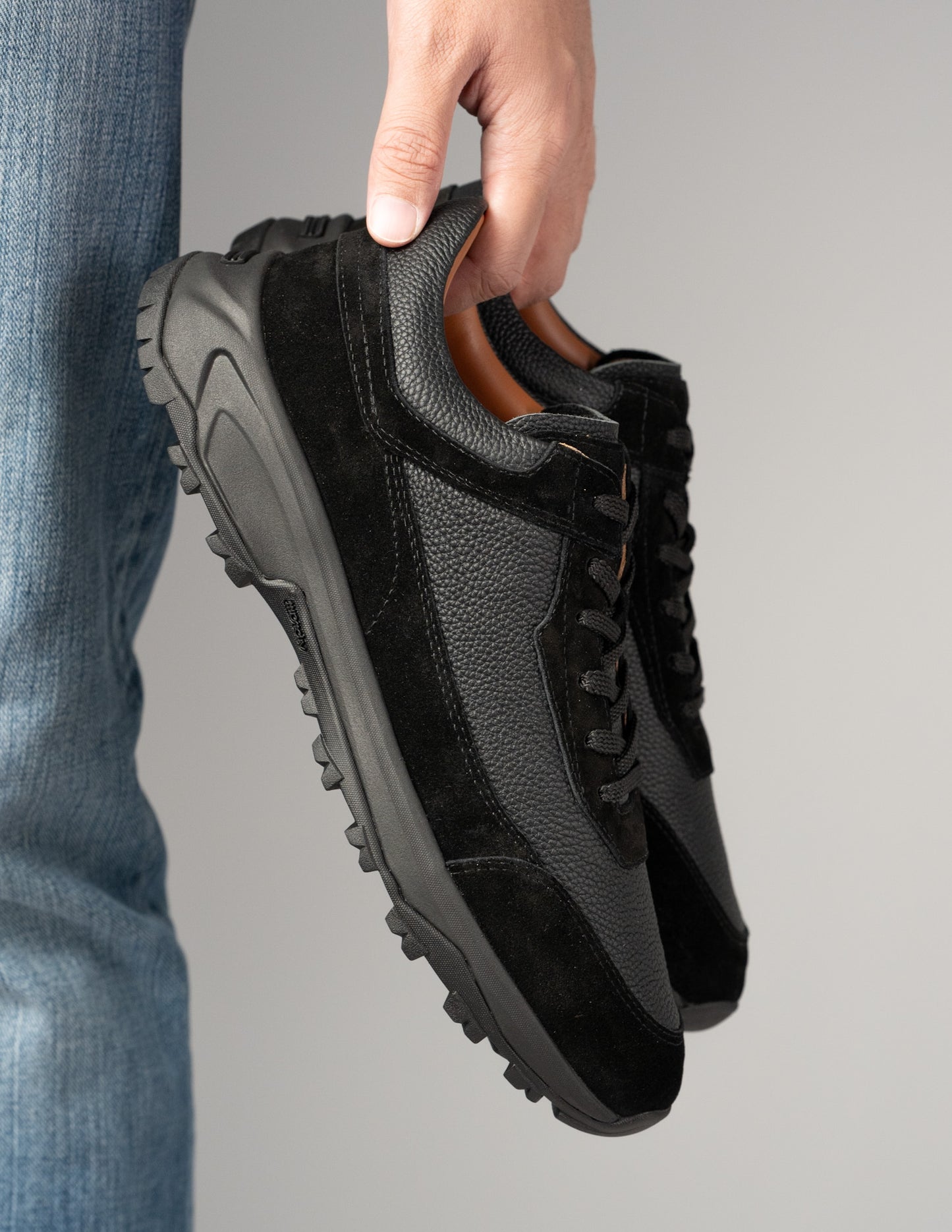Terra Line Sneakers | Obsidian Black