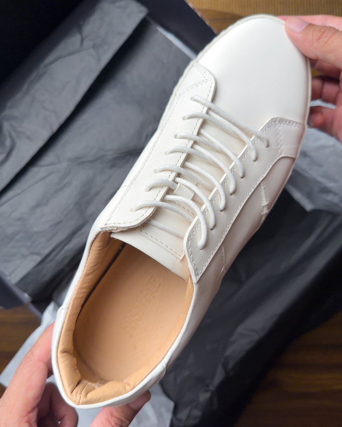 รองเท้าหนังแท้ Dante Fade White