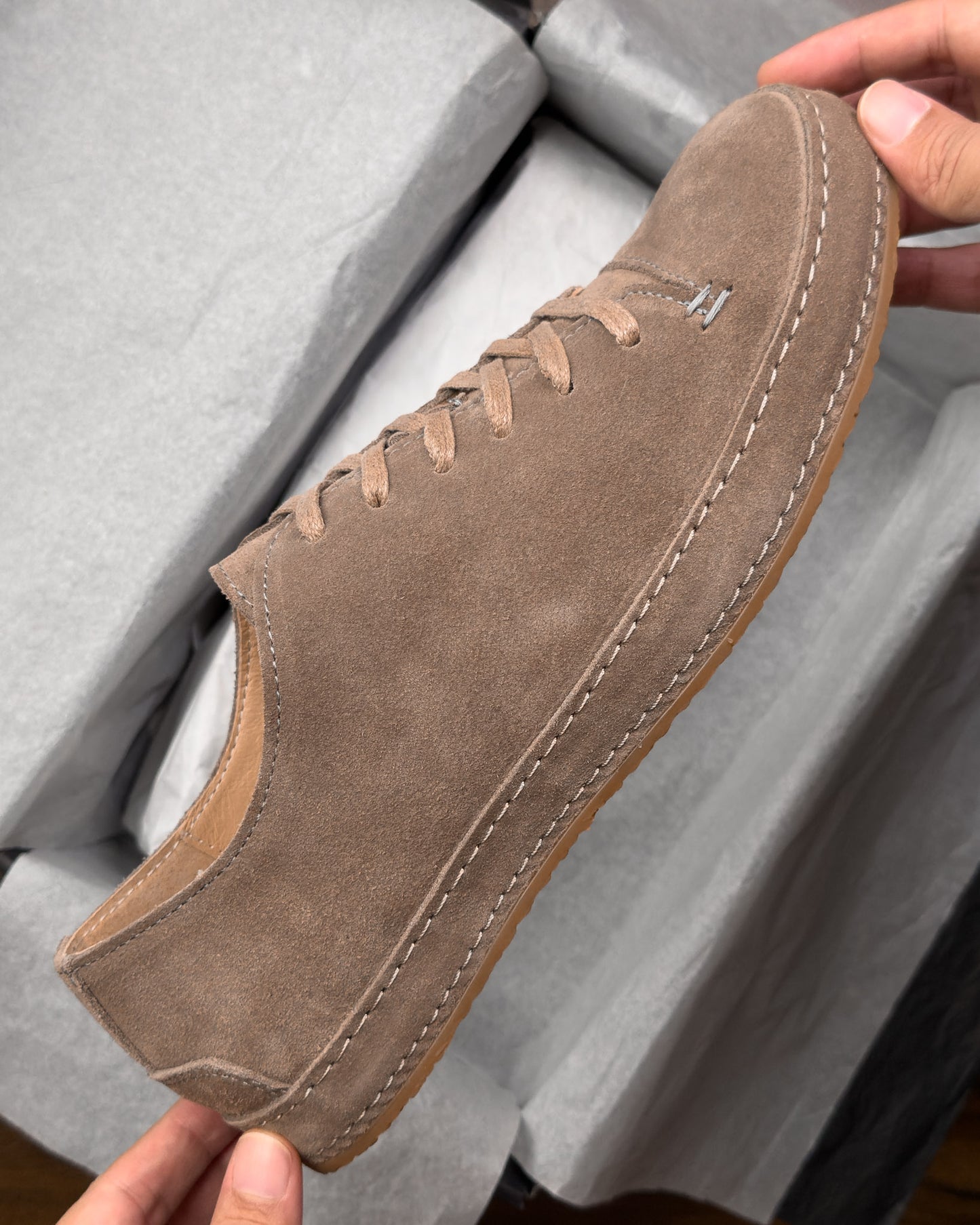 รองเท้าหนังกลับแท้ผู้ชาย Piero Warm Taupe Suede สีน้ำตาลอมเทา Bagspace