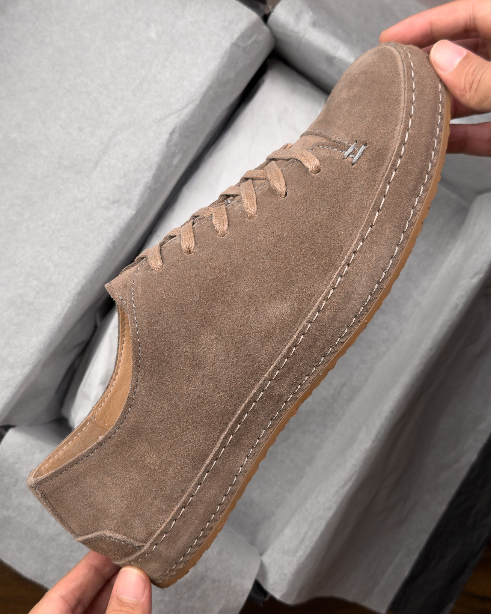 รองเท้าหนังกลับแท้ผู้ชาย Piero Warm Taupe Suede สีน้ำตาลอมเทา Bagspace