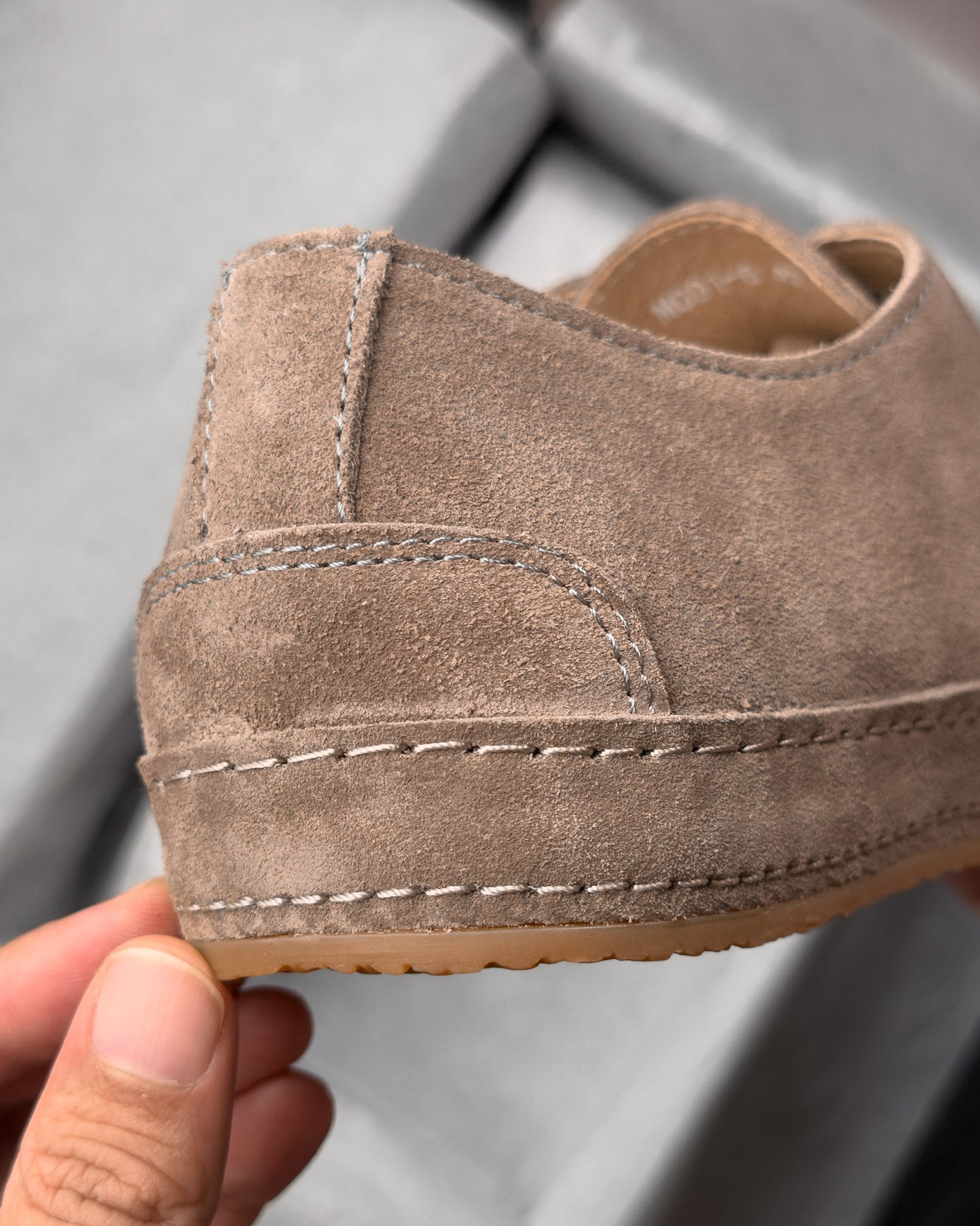 รองเท้าหนังกลับแท้ผู้ชาย Piero Warm Taupe Suede สีน้ำตาลอมเทา Bagspace