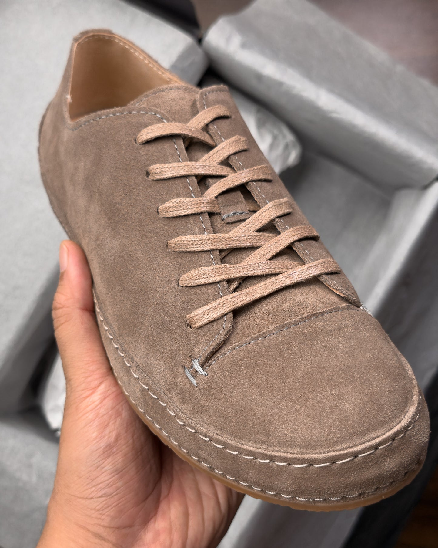 รองเท้าหนังกลับแท้ผู้ชาย Piero Warm Taupe Suede สีน้ำตาลอมเทา Bagspace