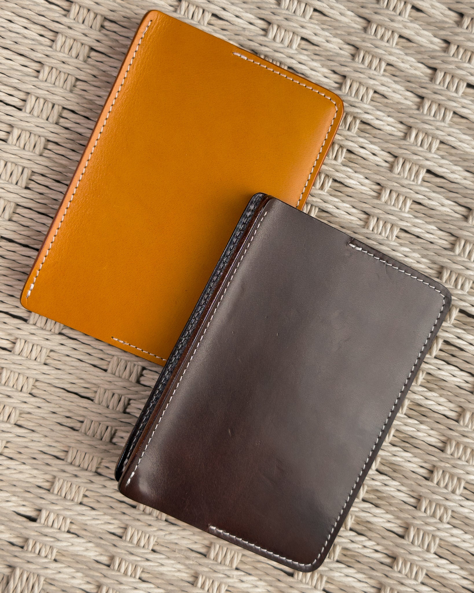 ปลอกสมุด ไดอารี่ หนังฟอกฝาดแท้ ตัวอย่างเฉดสี Classic Brown Bagspace