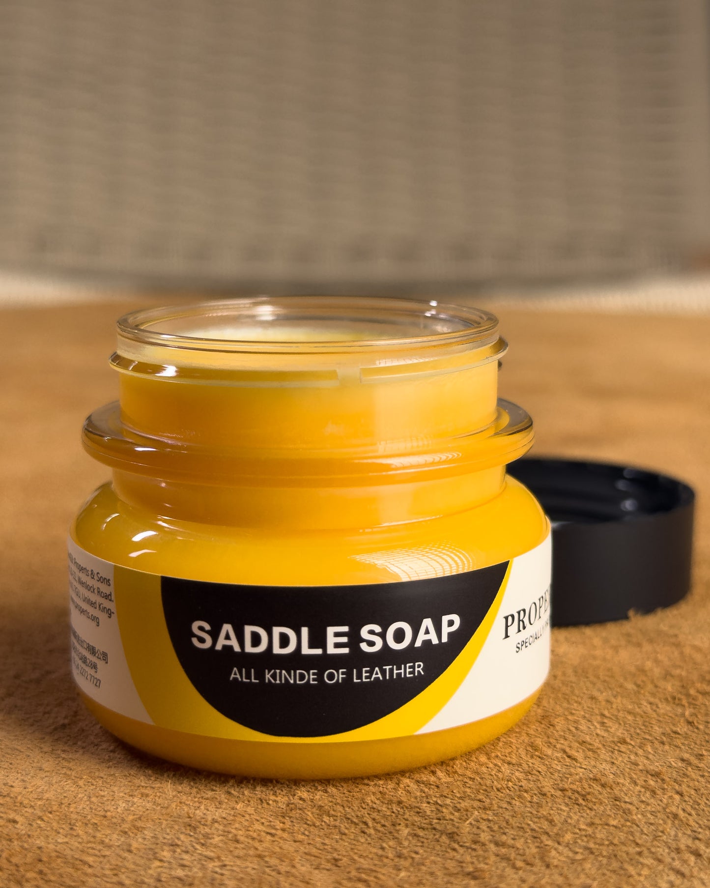 Propert's Saddle Soap สบู่ทำความสะอาดหนังแท้ ขจัดคราบฝังลึก สำหรับกระเป๋าและรองเท้าหนังผิวเรียบ (60 มล.)