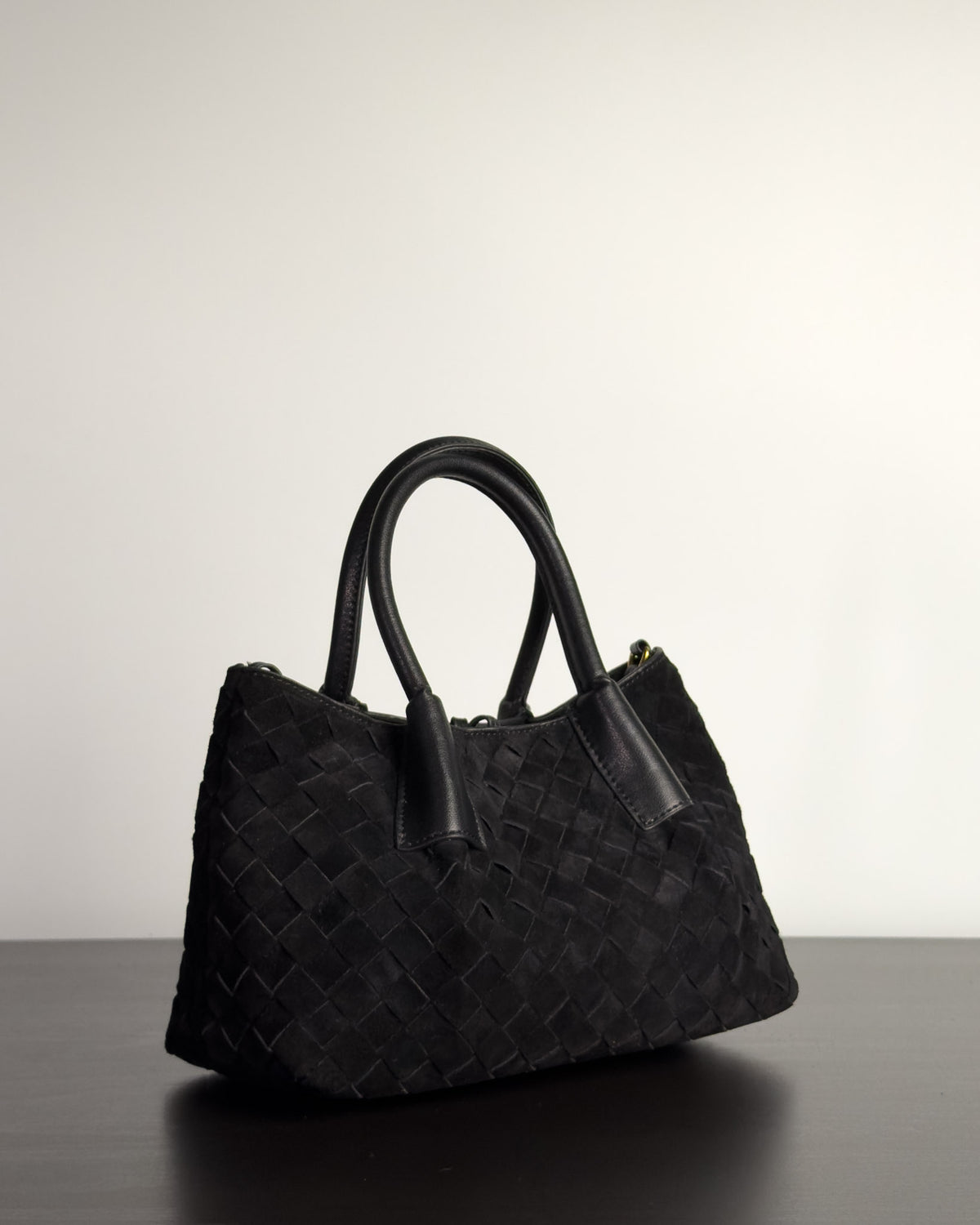 Siena กระเป๋า Tote หนังกลับแท้ ไซส์ S สี Obsidian Black Bagspace