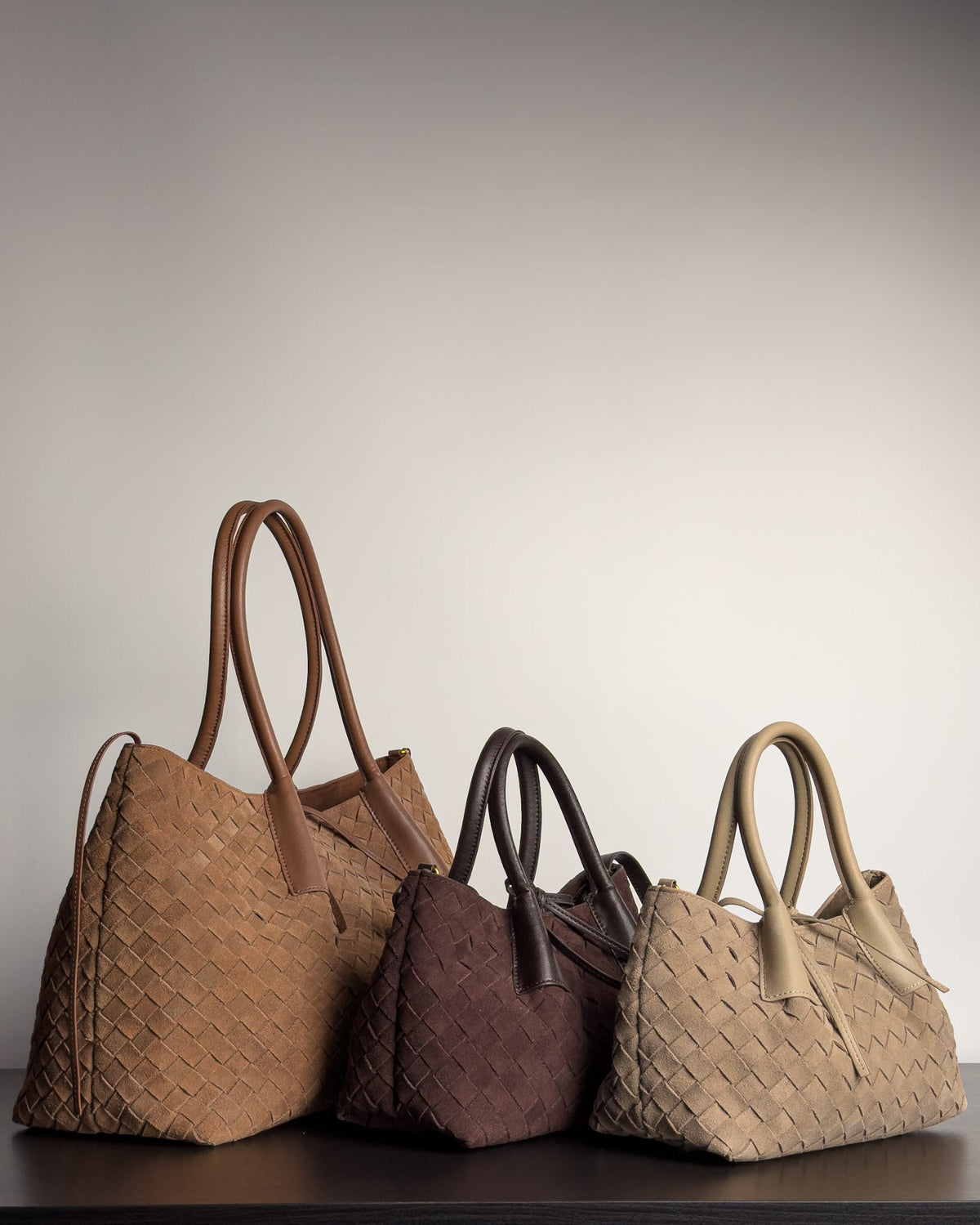 Siena Large Tote และ Mini Tote กระเป๋าหนังกลับแท้ หลายสี Bagspace