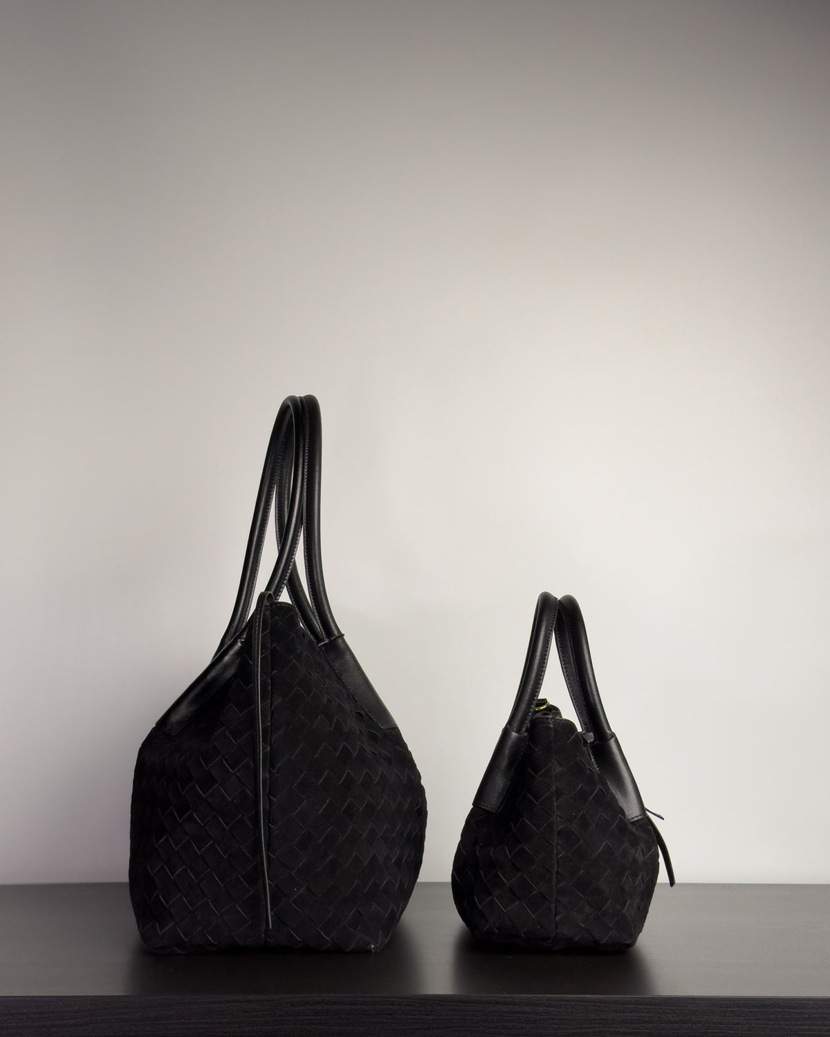 Siena กระเป๋า Tote หนังกลับแท้ ไซส์ S สี Obsidian Black Bagspace