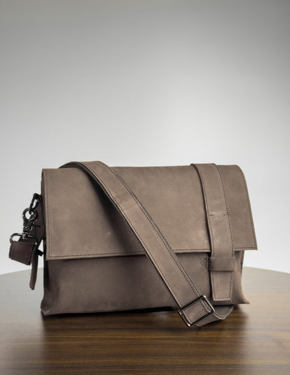 Raven Fold Bag (BM17) - Premium Nubuck